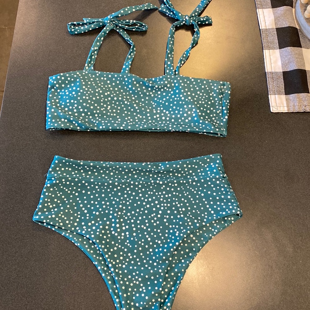 Shein bikinii